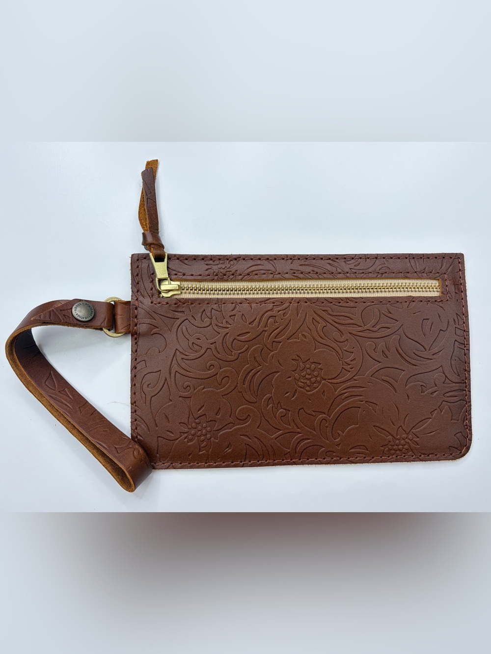 Portland Leather Goods Adriana Pouch Wristlet in Meadow Floral Pattern EUC